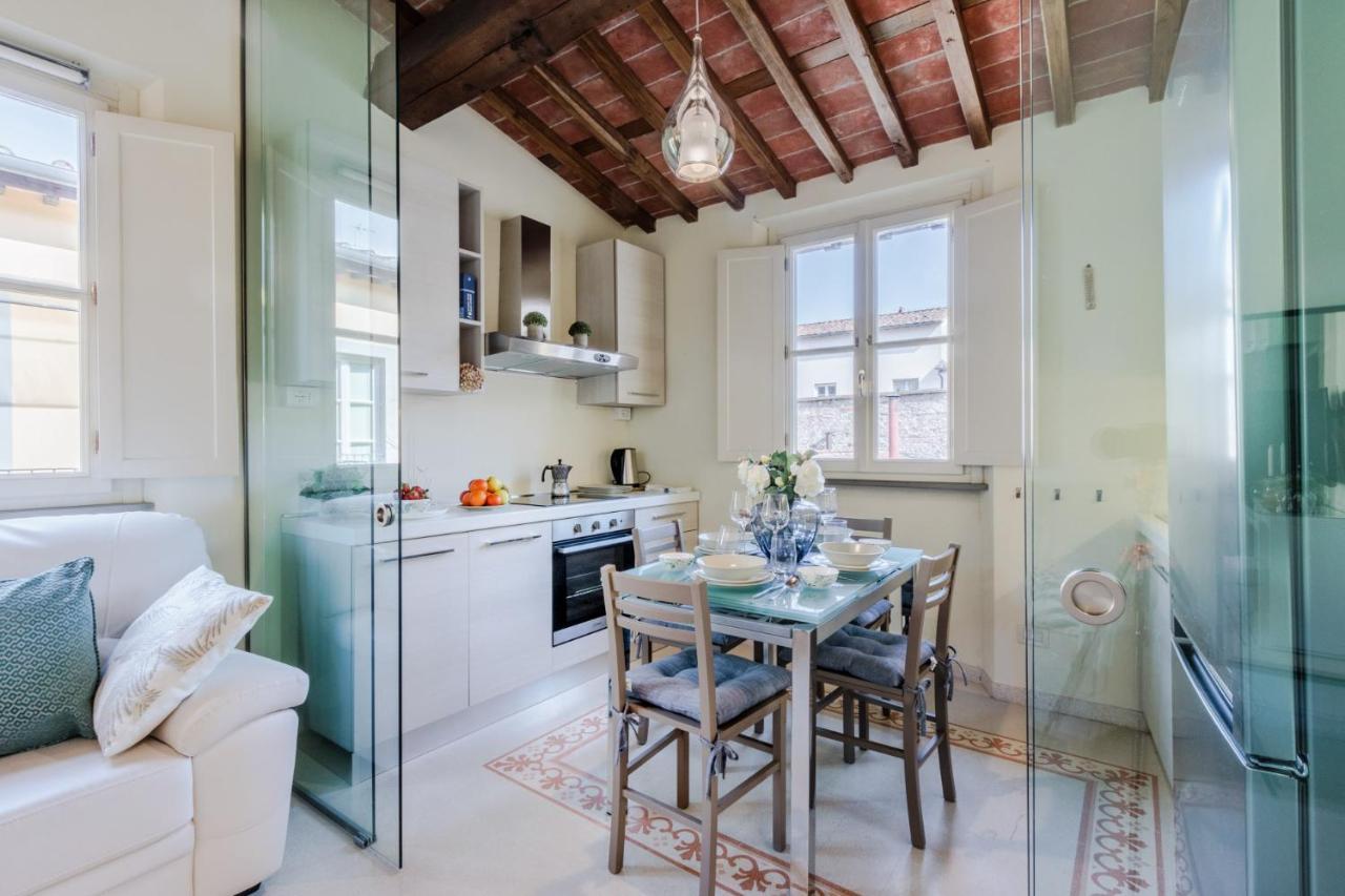 Helene Smart Flat With Elevator Inside Lucca Exterior foto